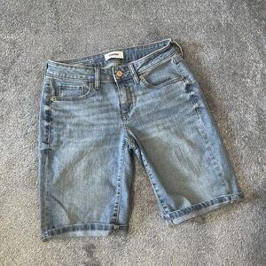 Sonoma Womens Bermuda Jean Shorts Size 4 Mid-Rise Stretch Pockets